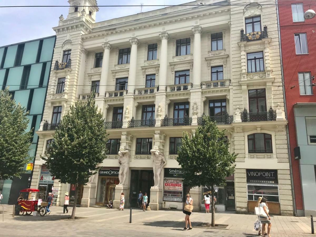 Best Place And Comfort Apartments Brno Luaran gambar